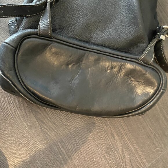 VINTAGE ROOTS LEATHER BACKPACK BLACK PREOWNED - Picture 3 of 16